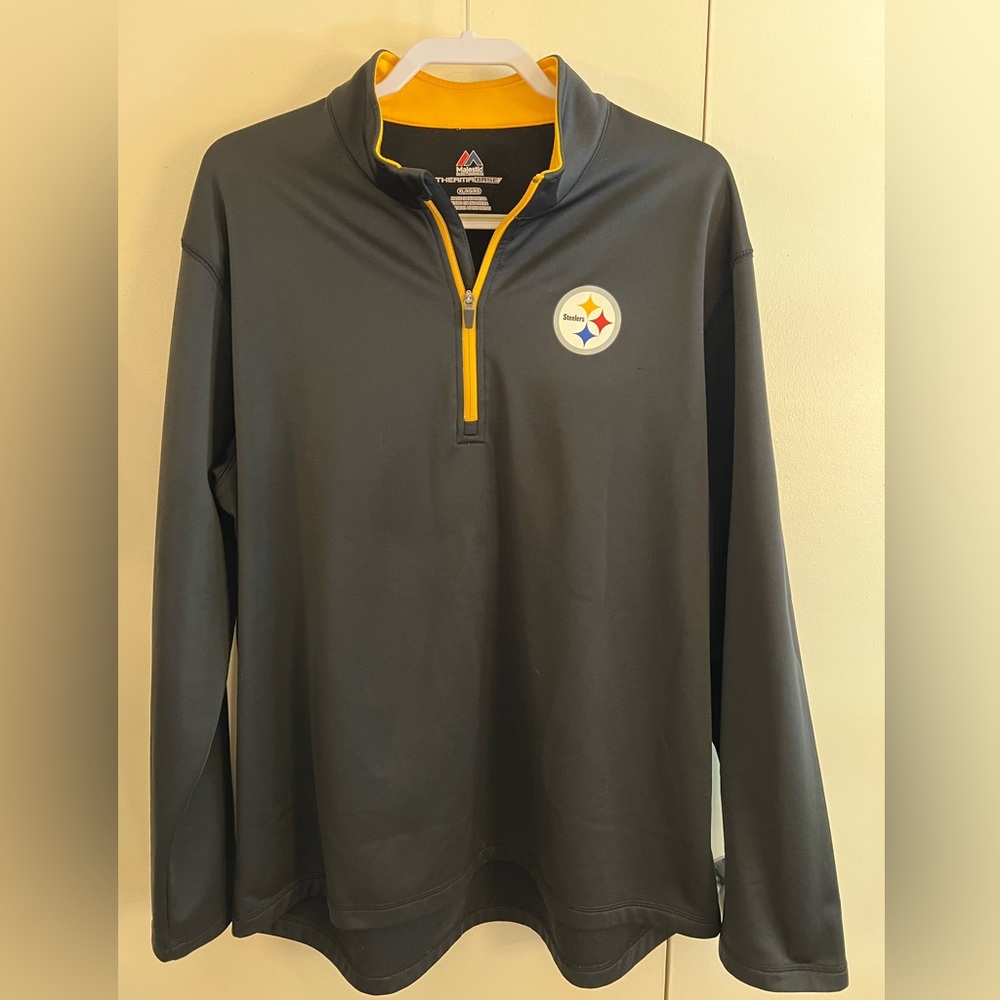 EUC Majestic Men’s Pittsburgh Steeler’s 1/4 Zip Sweatshirt with Thermabase